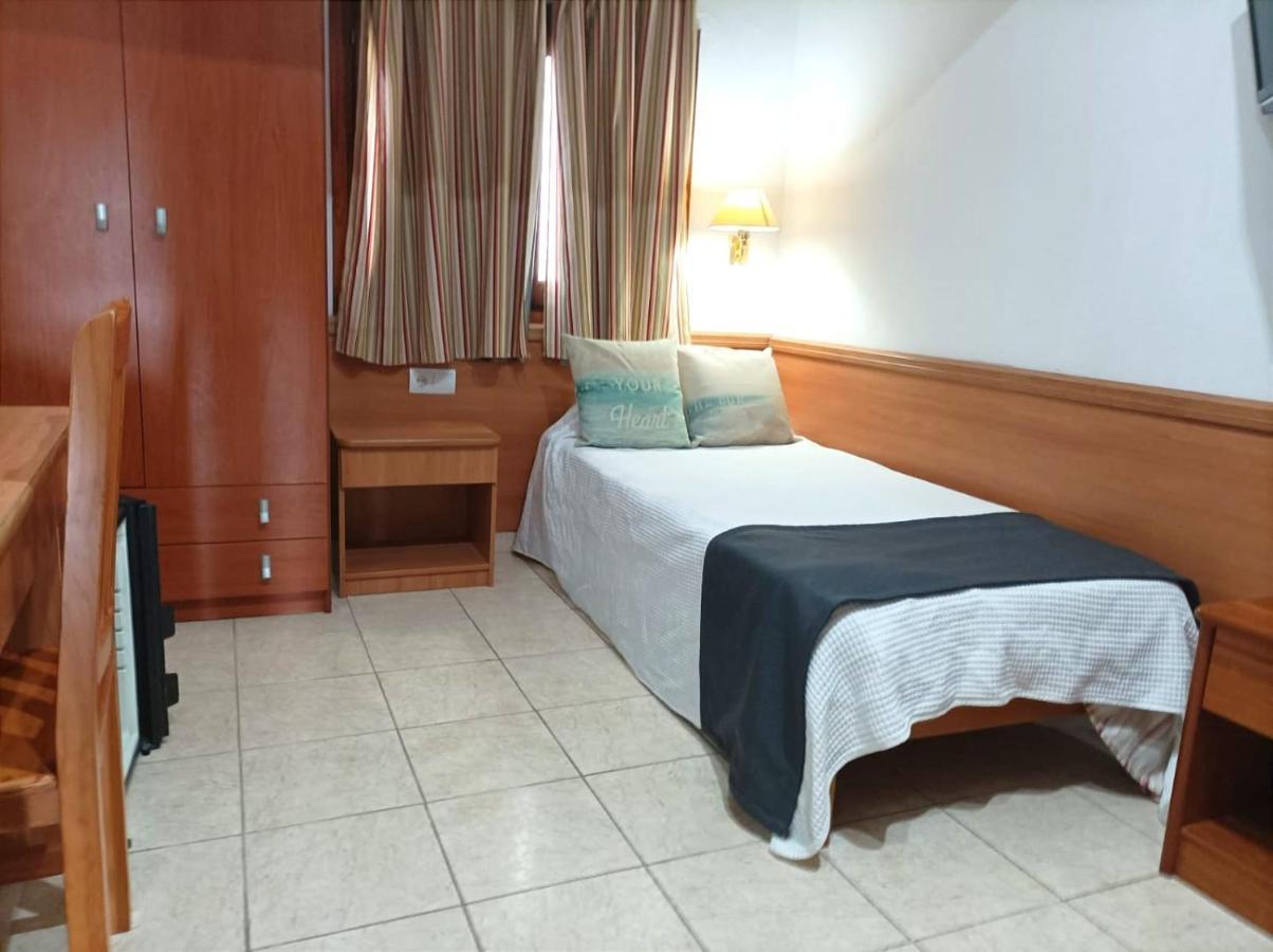 Hotel Vedra Сан-Антонио-Абад Экстерьер фото