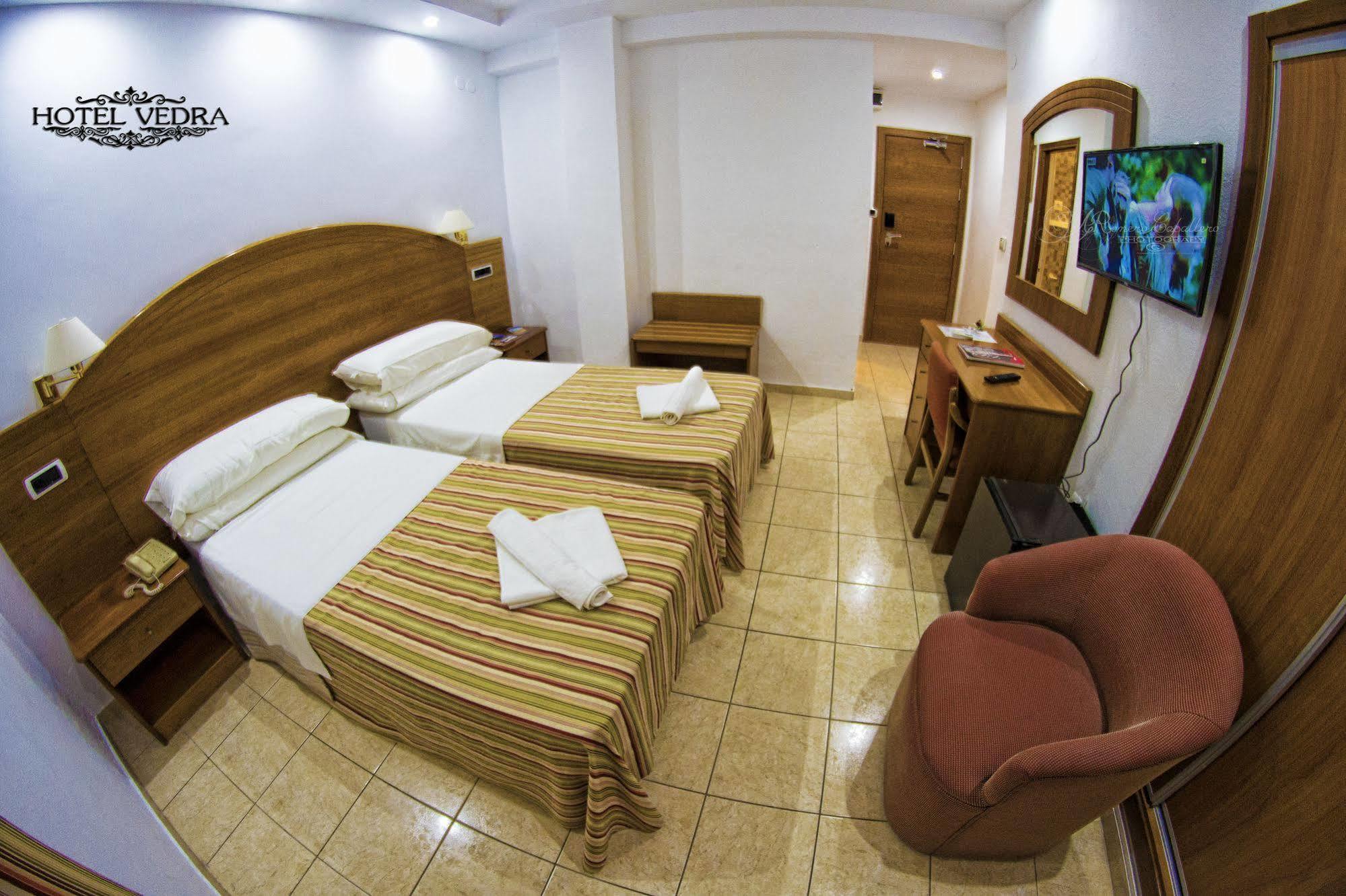Hotel Vedra Сан-Антонио-Абад Экстерьер фото