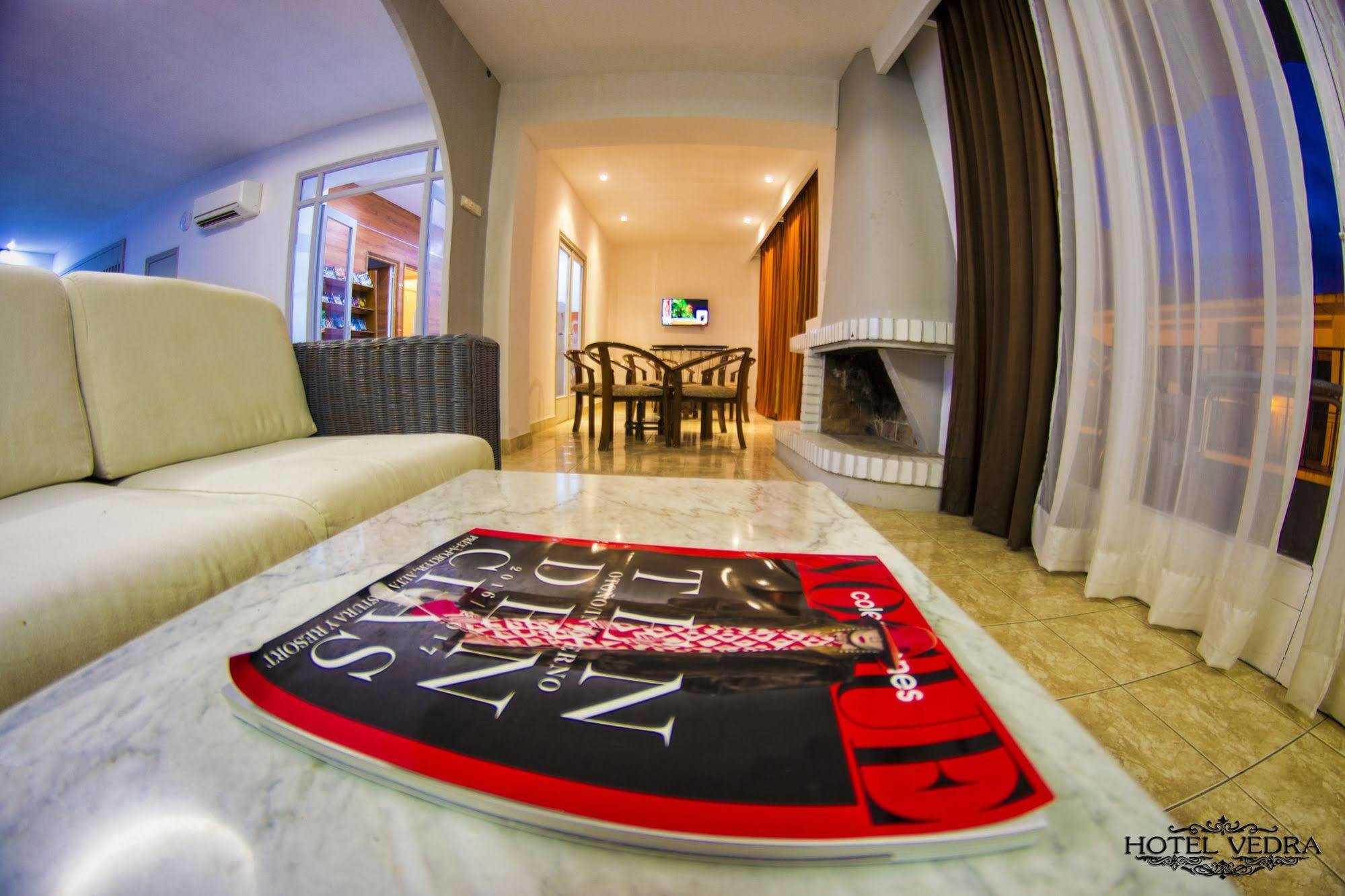 Hotel Vedra Сан-Антонио-Абад Экстерьер фото