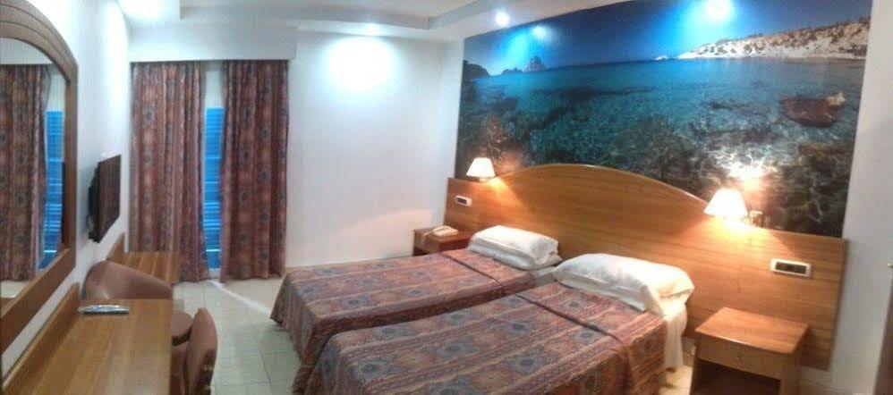 Hotel Vedra Сан-Антонио-Абад Экстерьер фото